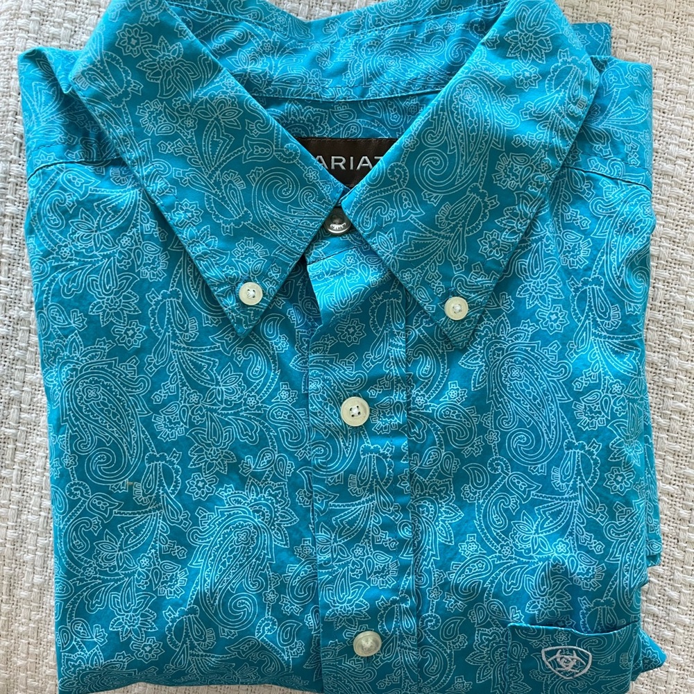 Ariat blue men’s long sleeve button down shirt size Large.  In good condition
